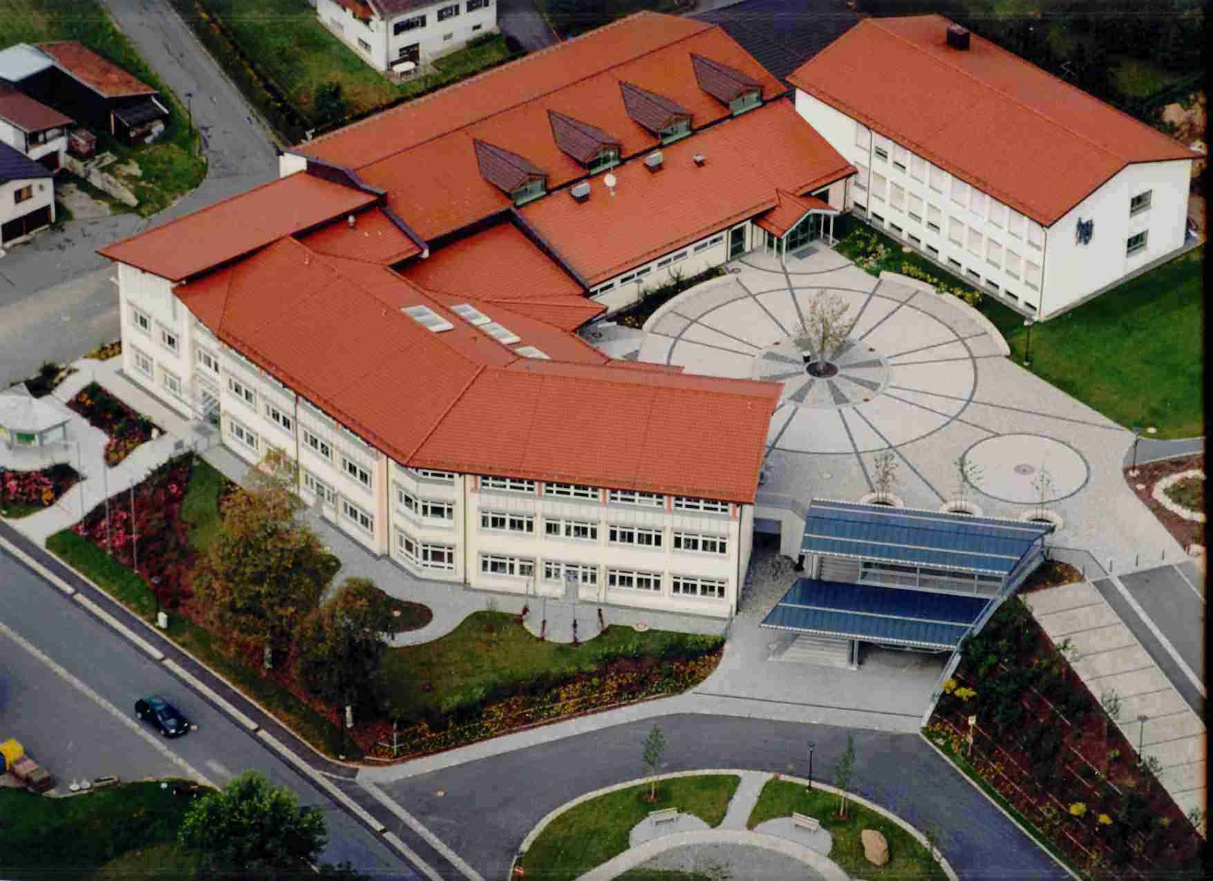 Paul-Friedl-Mittelschule Paul-Friedl-Mittelschule